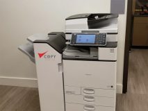nen chon may photocopy mau da qua su dung hay mua moi0